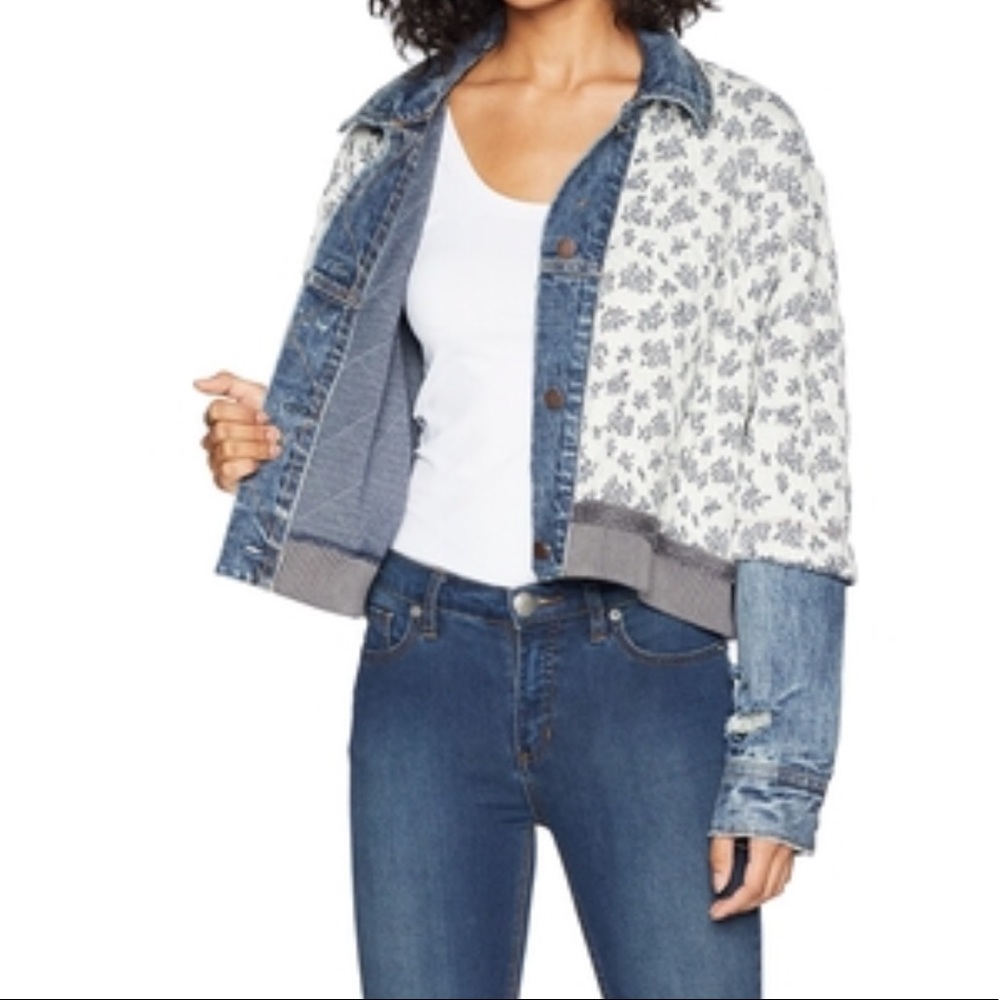 EUC FREE PEOPLE DITSY DENIM JACKET - RARE!💙